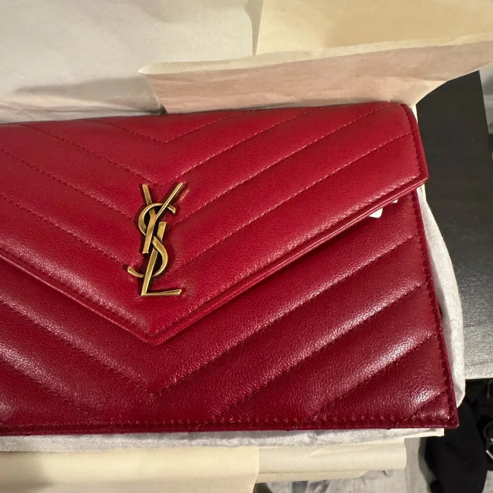 Saint Laurent Cassandre Envelope Chain Wallet in Lambskin – Brand New - Picture 2 of 4